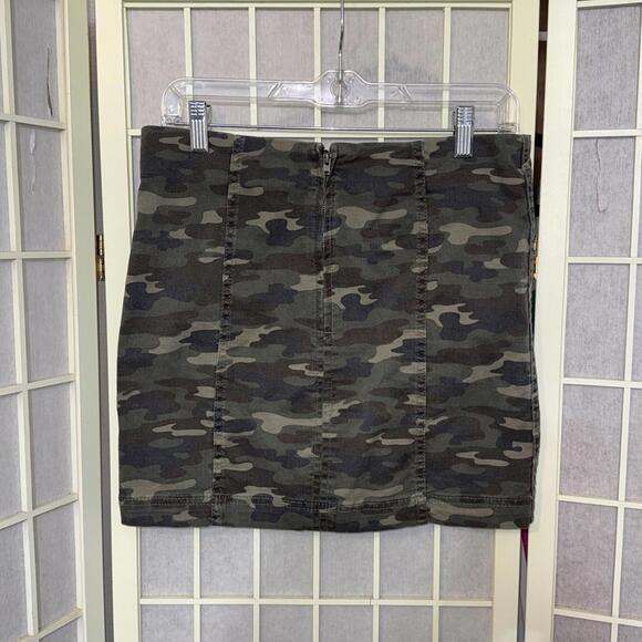 Y2K 90s We The Free People Distressed Faded Denim Mini Skirt Women’s Size 6 - Picture 2 of 9